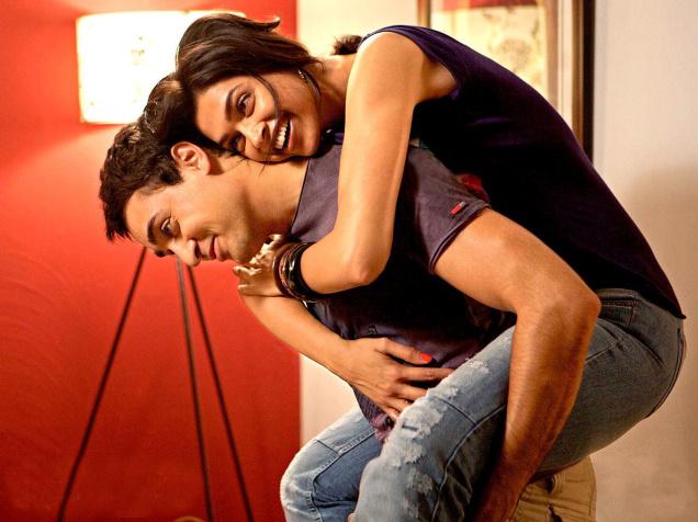 Break Ke Baad (2010) Full Movie Watch Online HD Download