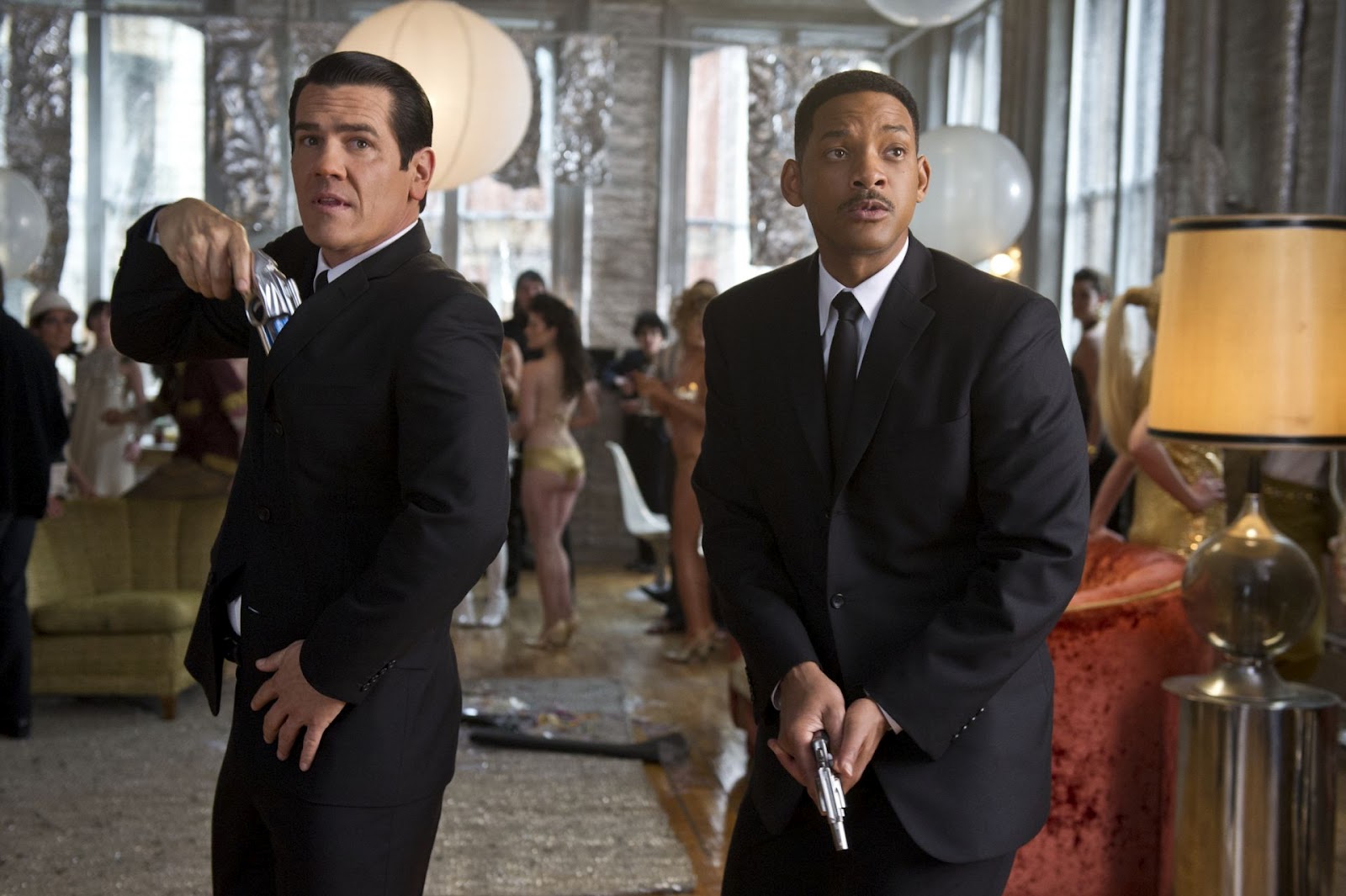 Men in Black III (2012) Hindi Dubbed Watch Full Movie Online HD